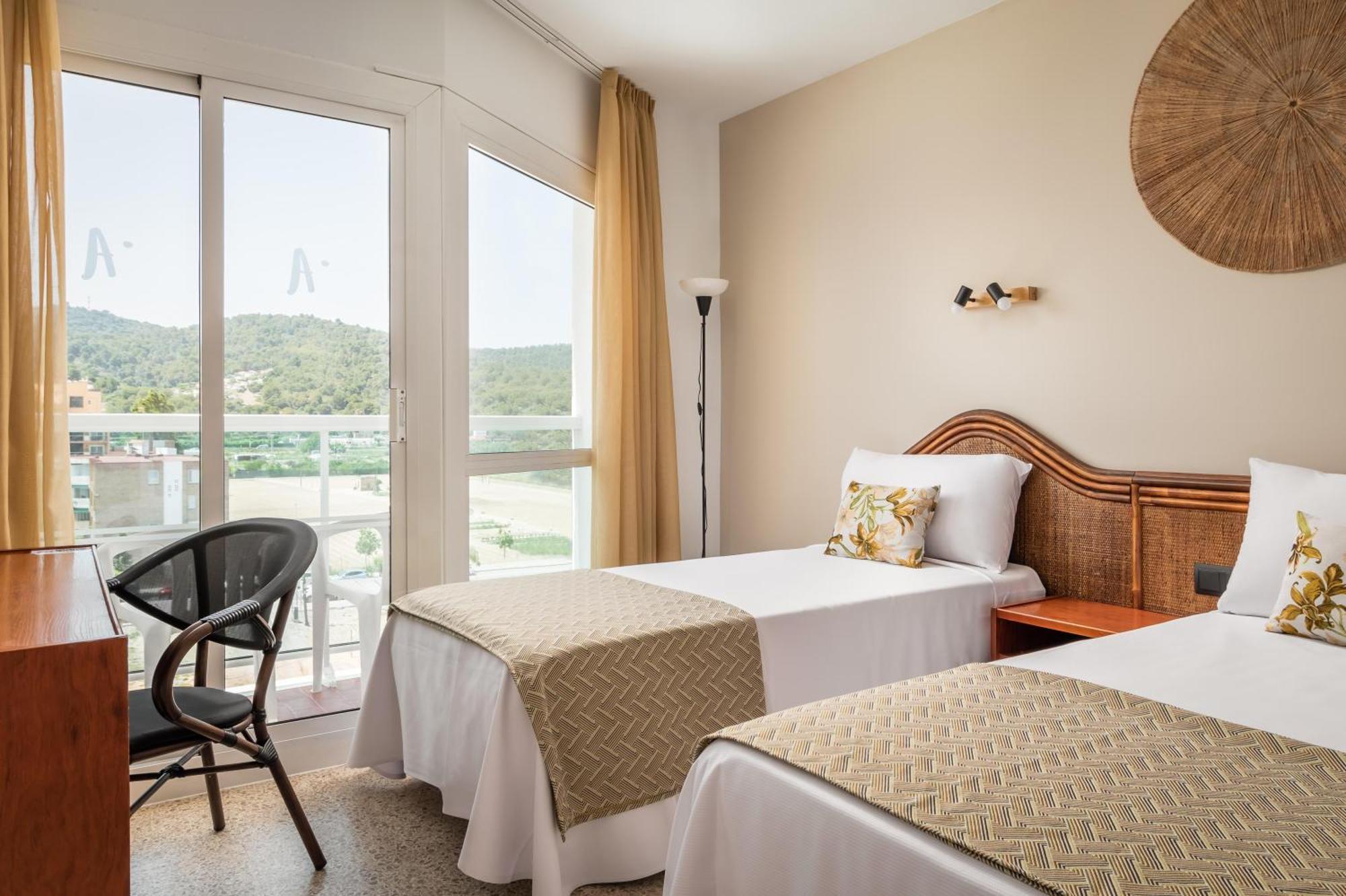 Hotel Cartago Nova By Alegria Malgrat de Mar Exterior photo